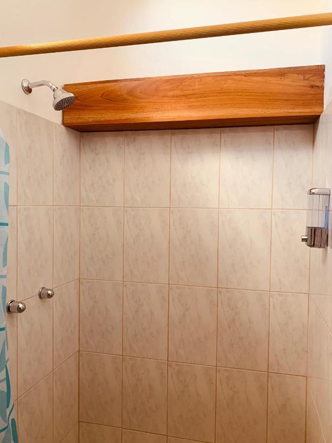 Hostal White House Galapagos Puerto Ayora  Bagian luar foto